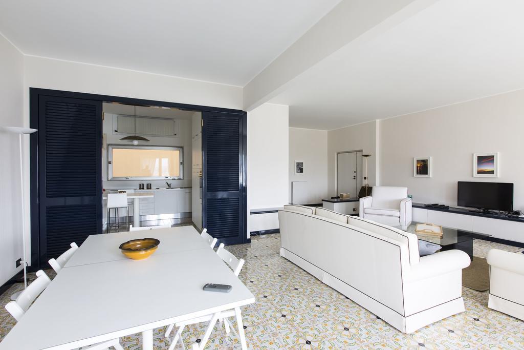 Poggio Fiorito Apartment Рапало Стая снимка