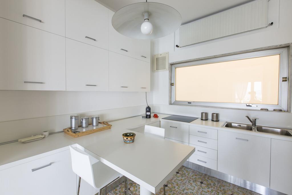 Poggio Fiorito Apartment Рапало Стая снимка